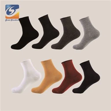 Yksiväriset bambusukat